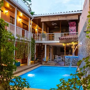 Alma Bed and breakfast